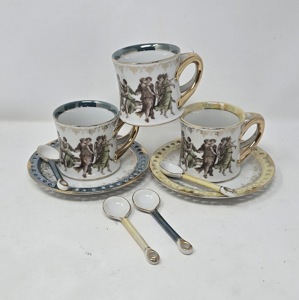 Vtg Royal Crown‎ Dancing Greek maidens teacups w/spoons & saucers florentine